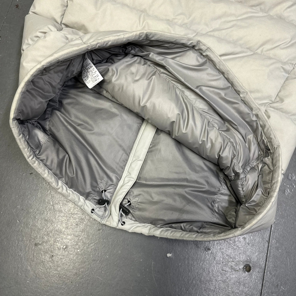 Laatste maten: Gore-Tex-donsjas met capuchon in grijs