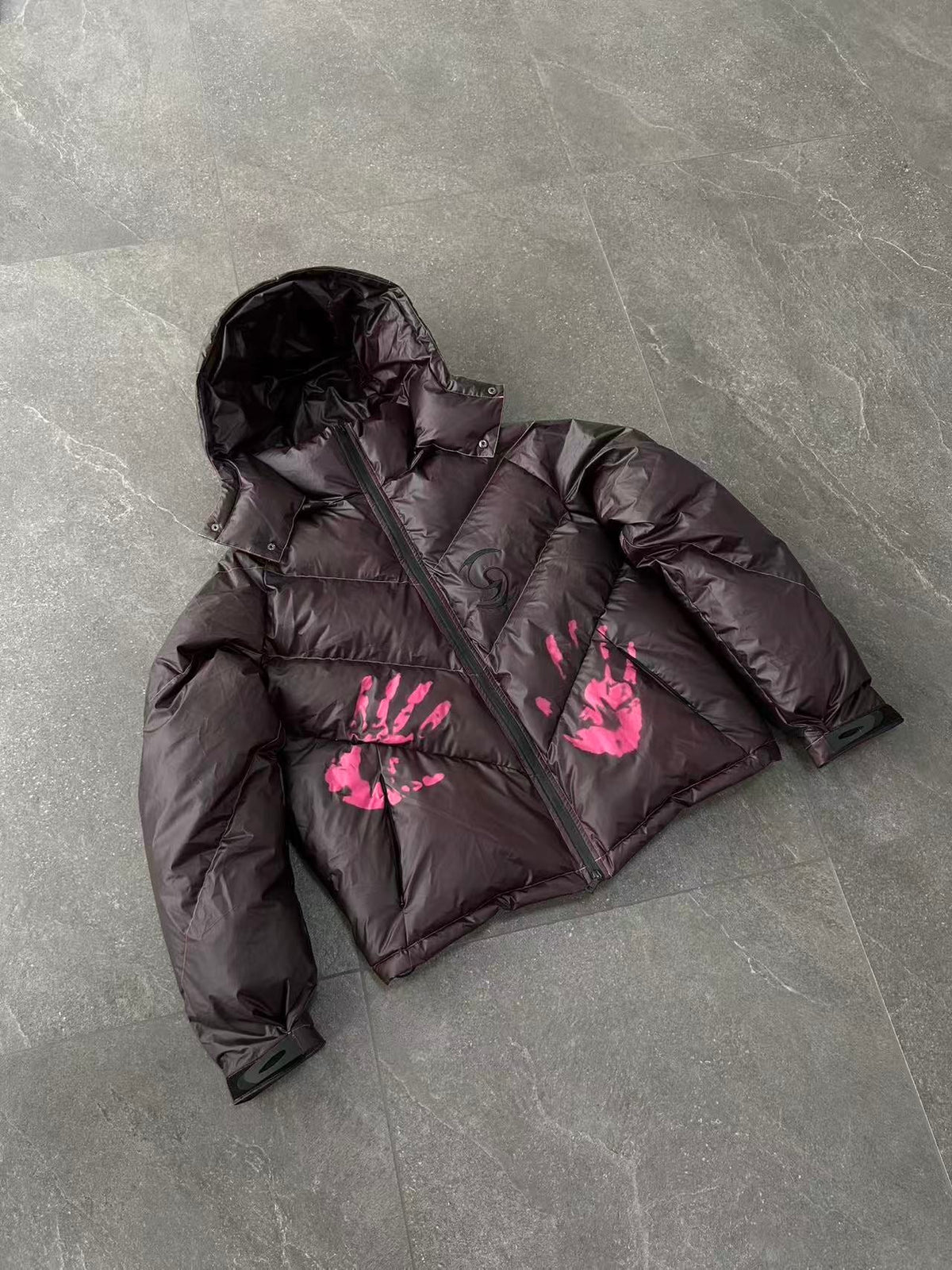 “Dissipate” HEAT REACTIVE PUFFER - Wine