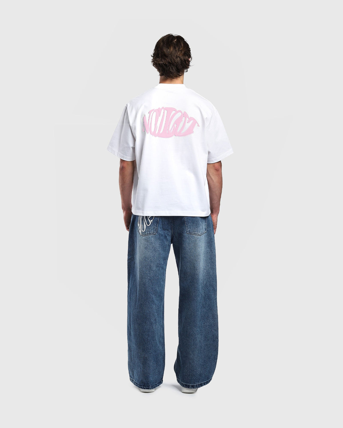 Chromatisches rosa T-Shirt