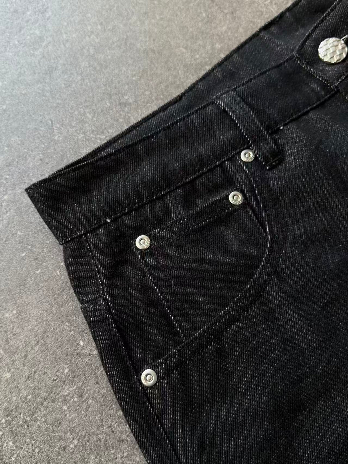 STOCK FAIBLE - Jean baggy « Ultimate Duel » (Prix spécial durée limitée)