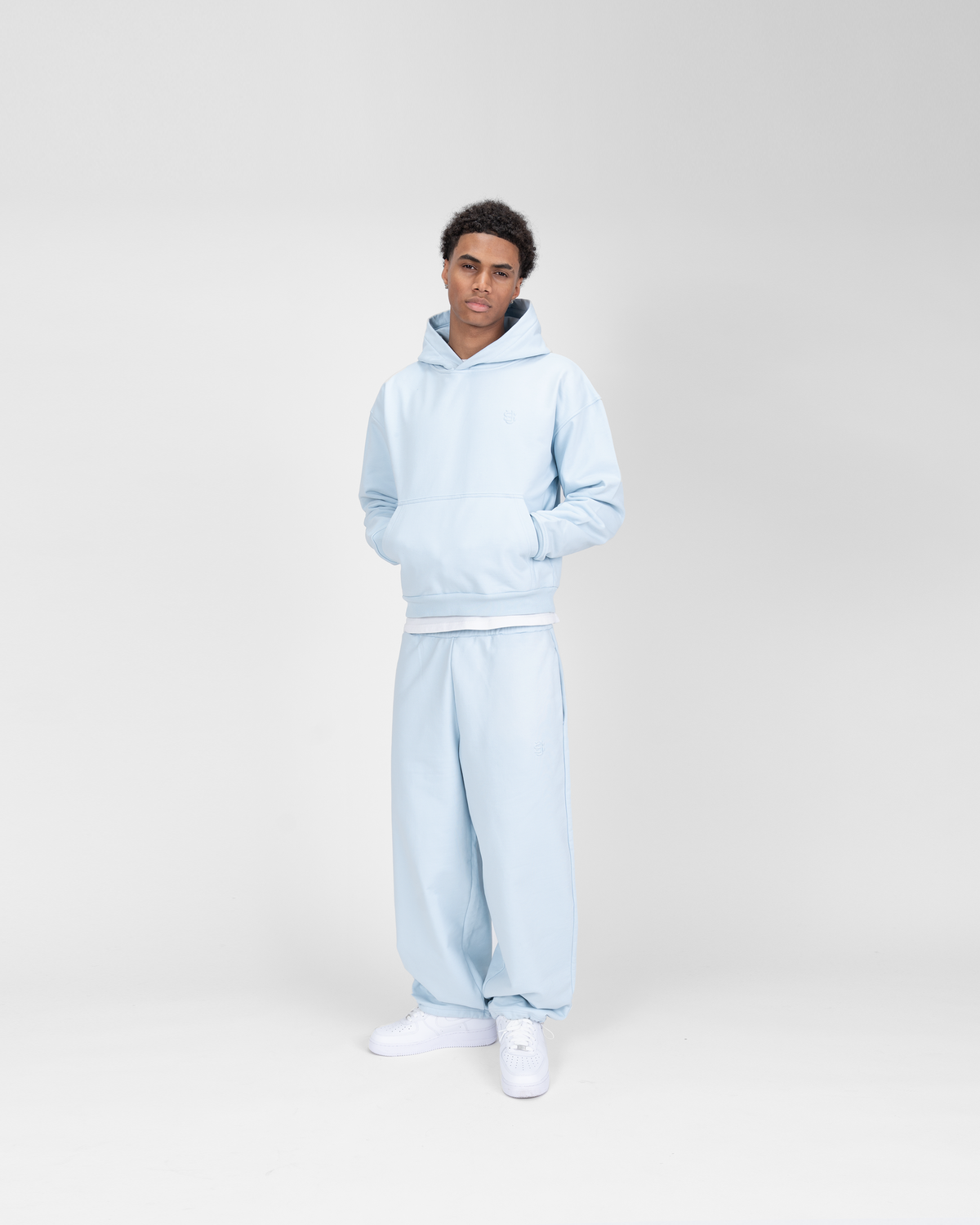 Jogger basic SU - azzurro ghiaccio