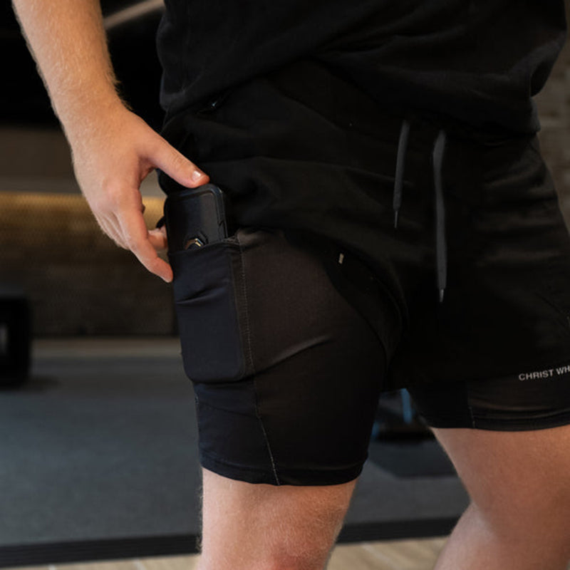 Dubbelgelaagde herensportshorts met grafische print Philippians 4 13