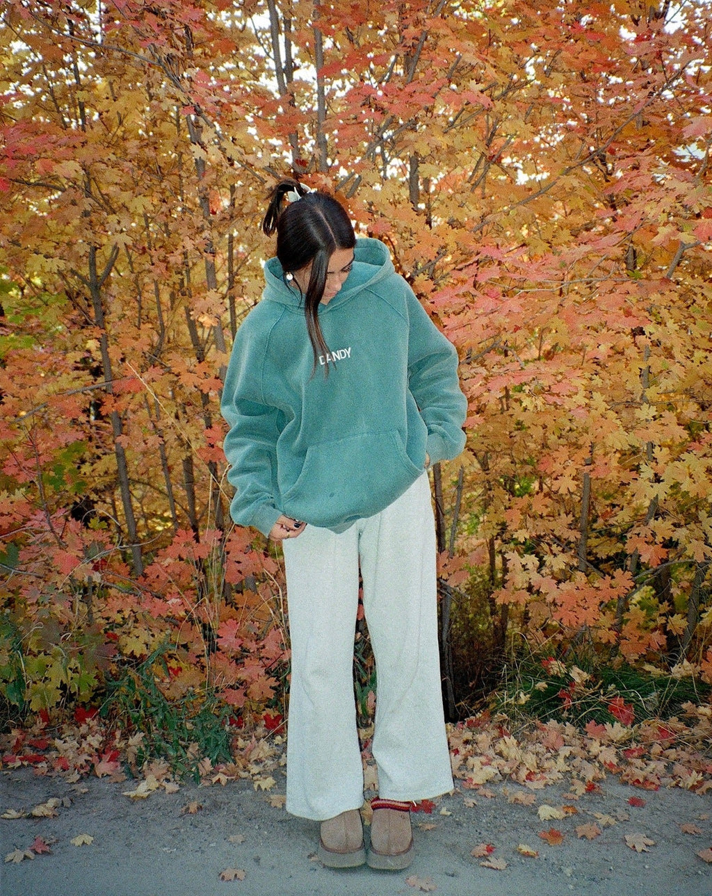 Sweat à capuche oversize « Let's Go On An Adventure » en vert sapin