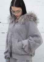 FERAL SWEATVEST MET RITS, KUNSTBONT EN NIETEN, GEWASSEN GRIJS (AFNEEMBAAR BONT)