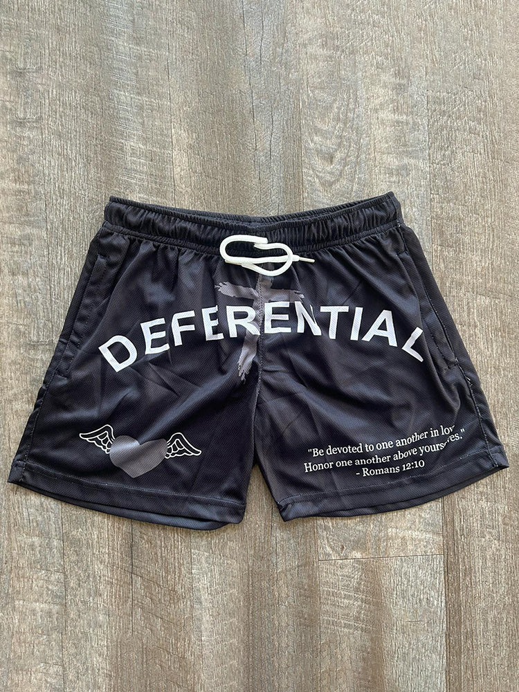 Pantaloncini in mesh con stampa deferente e coulisse