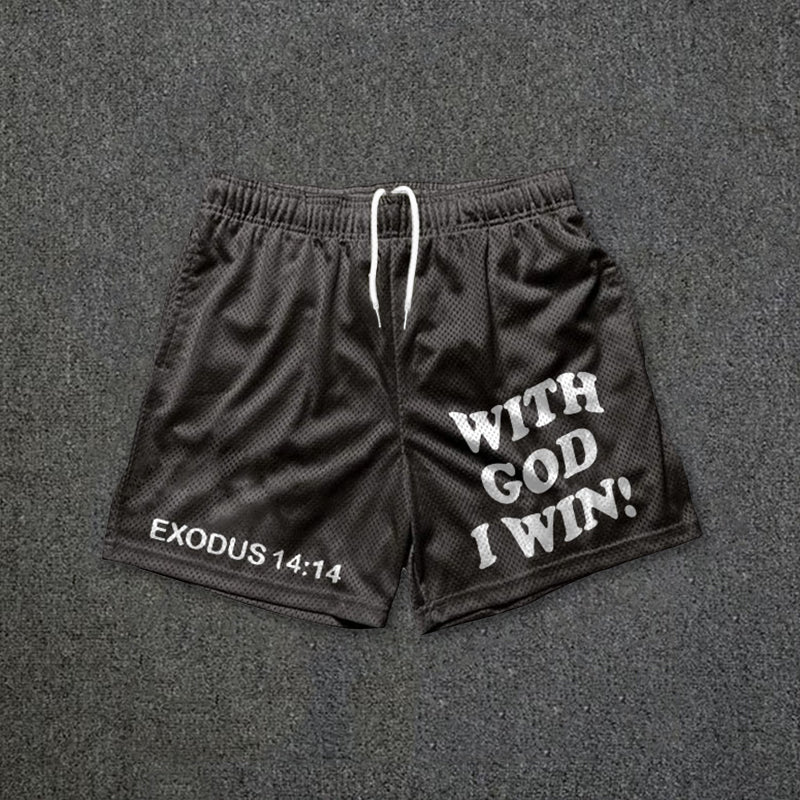 Casualowe krótkie spodenki z siateczki w stylu streetwear z nadrukiem With God I Win