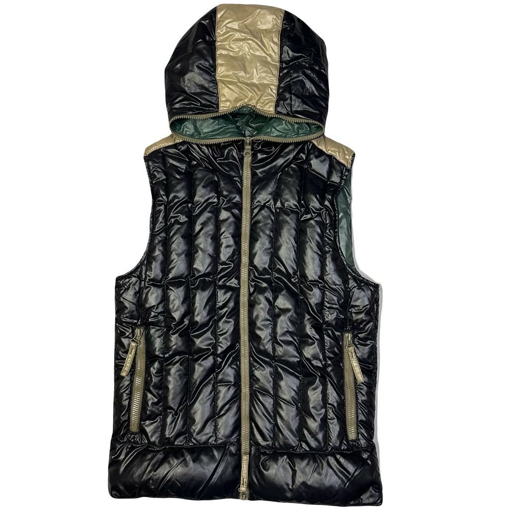 Final Sizes: Hooded Puffer Gilet In Black