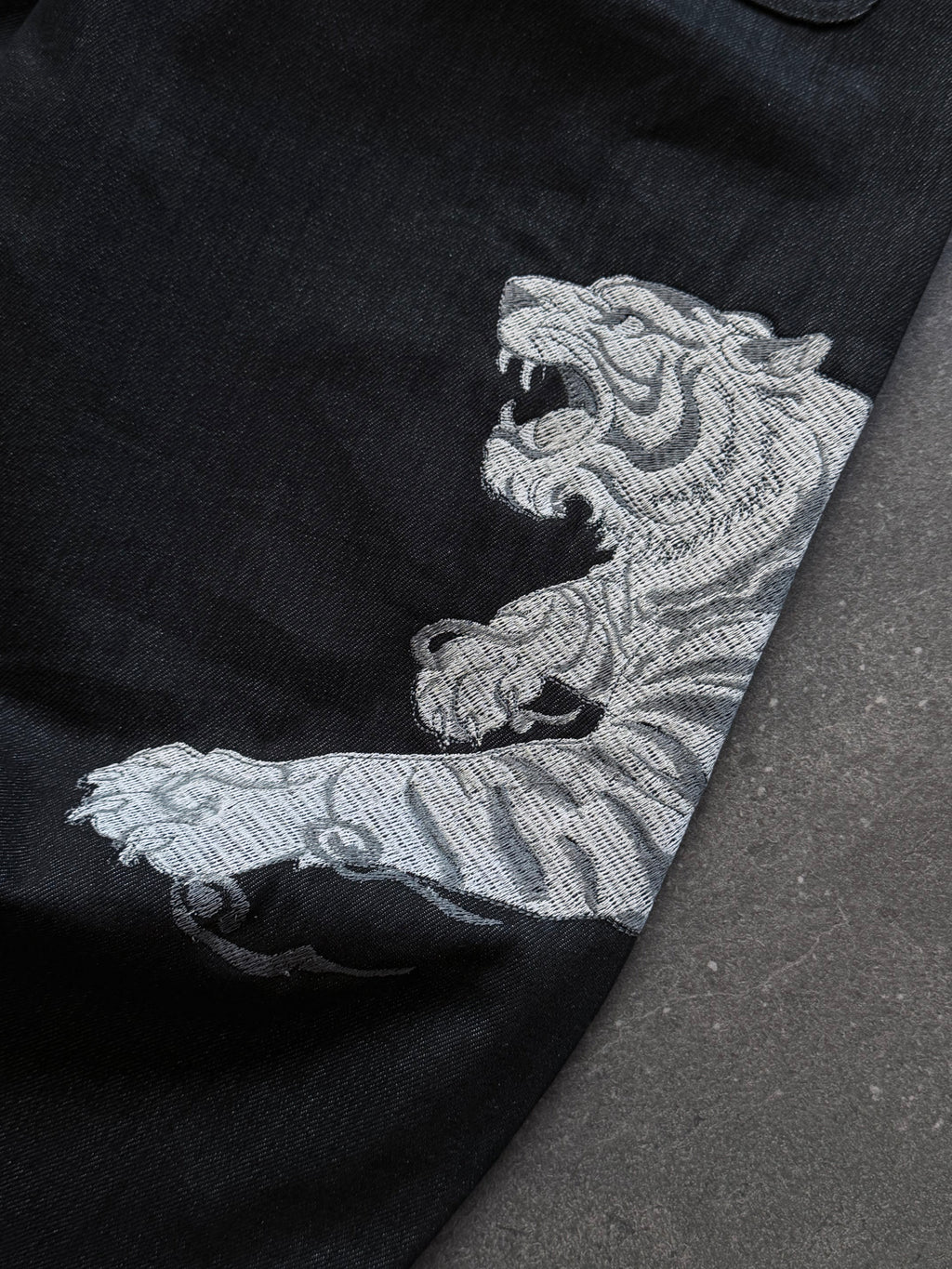 STOCK FAIBLE - Jean baggy « Ultimate Duel » (Prix spécial durée limitée)