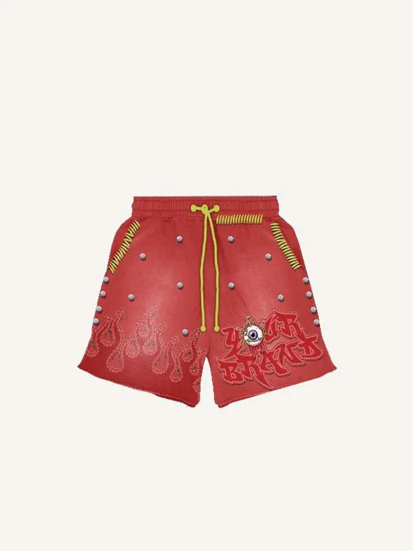 Shorts met trekkoord in de taille en imitatiestickeropdruk van kruis, oogbol, letters en vuur