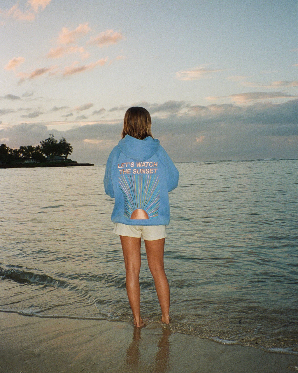 "Let's Watch the Sunset" oversize’owa bluza z kapturem Lux w kolorze niebieskim