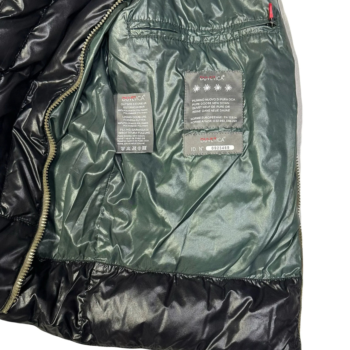 Final Sizes: Hooded Puffer Gilet In Black