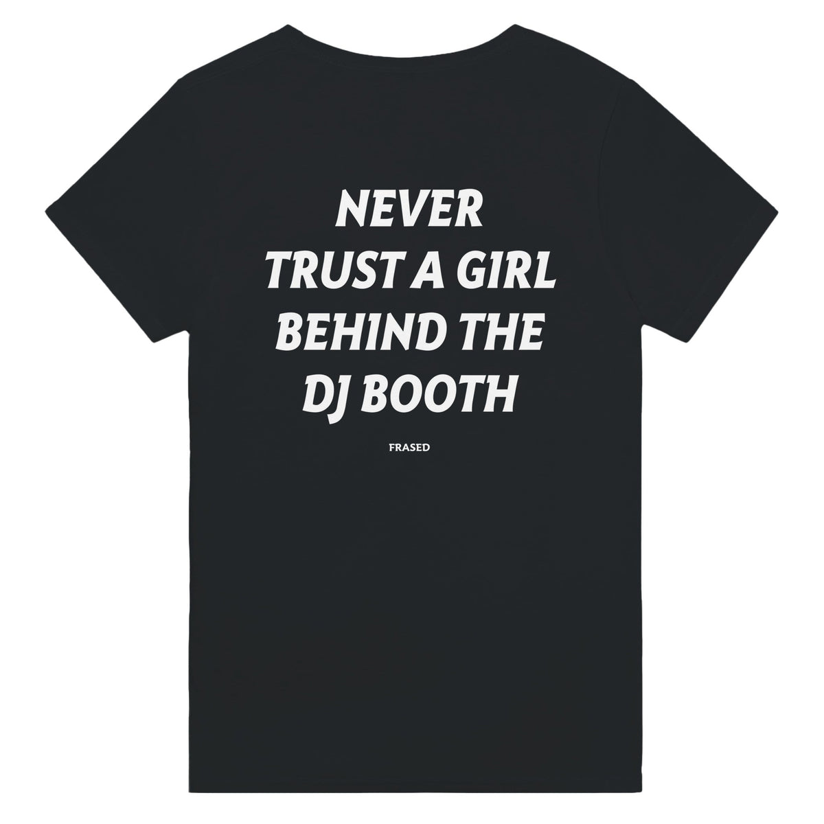 NON FIDARTI MAI DI UNA RAGAZZA DIETRO LA CONSOLE DEL DJ