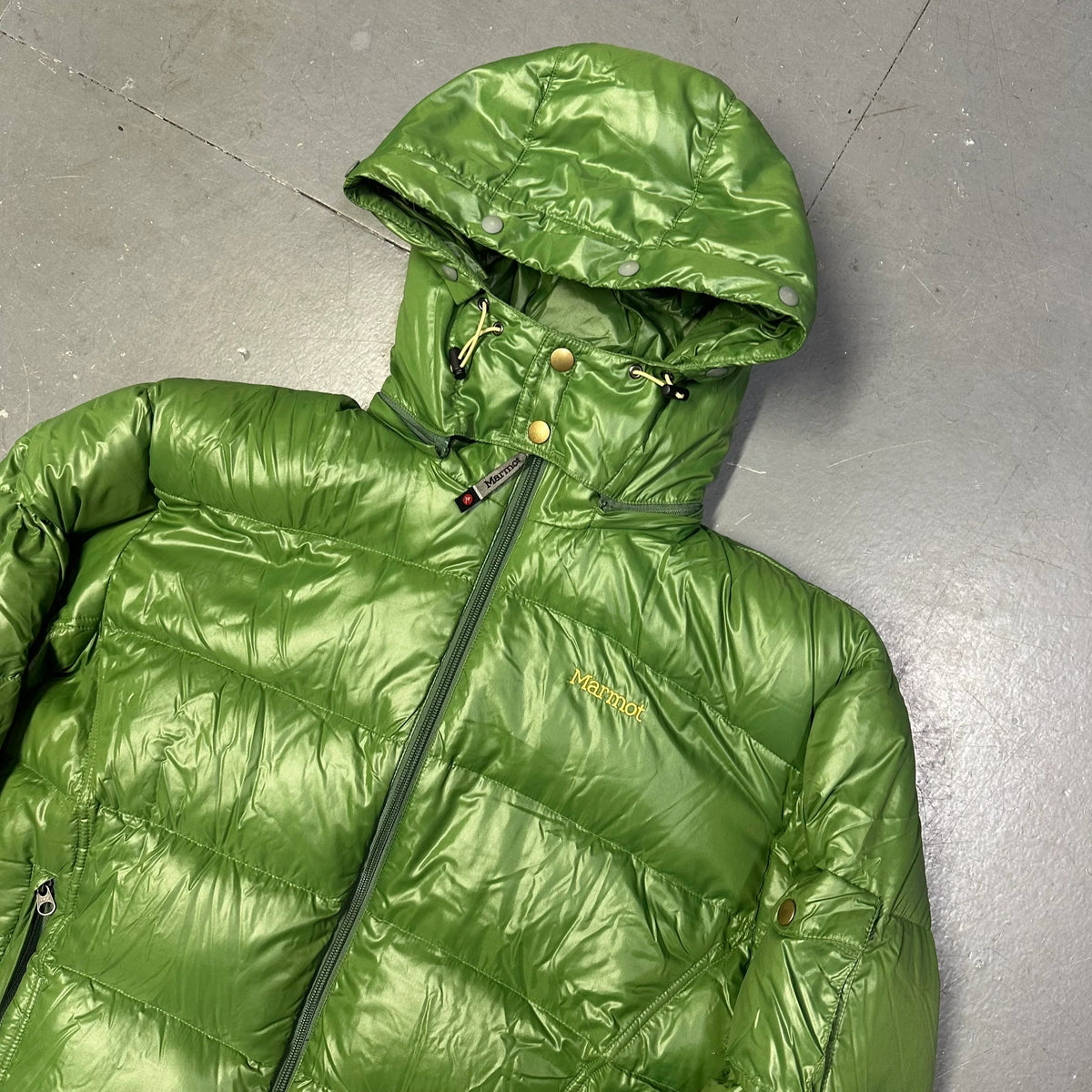Endgrößen: Steppjacke mit Fellkapuze in Grün
