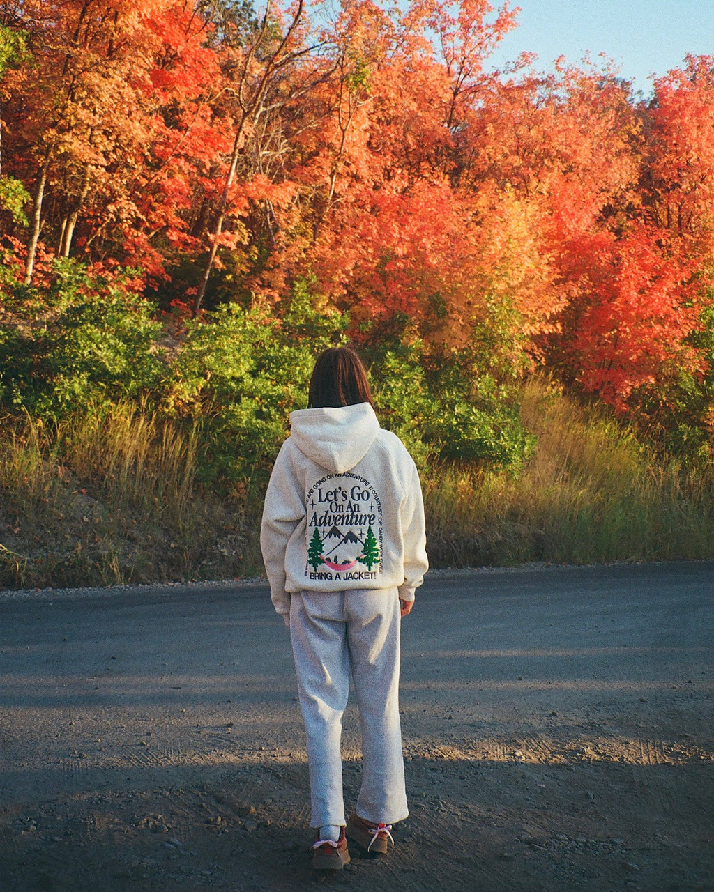 Sweat à capuche oversize « Let's Go On An Adventure » en gris chiné