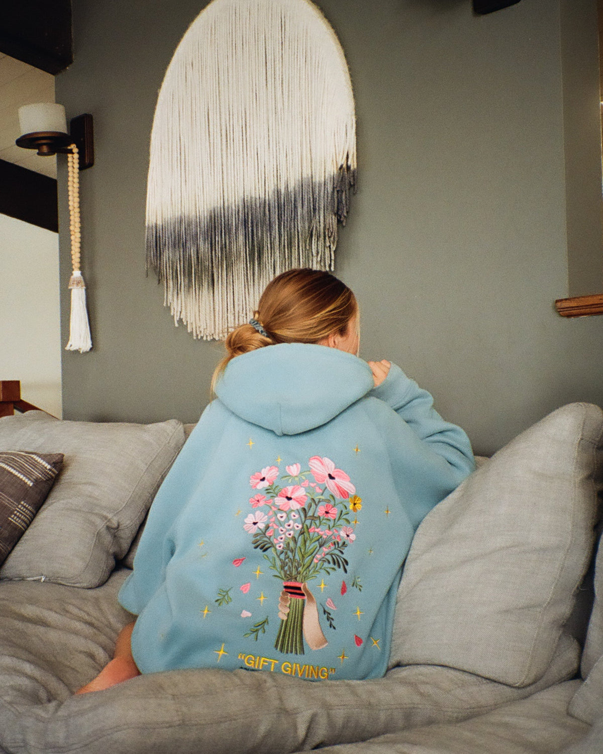 Sweat à capuche oversize « Gift Giving » de luxe en bleu