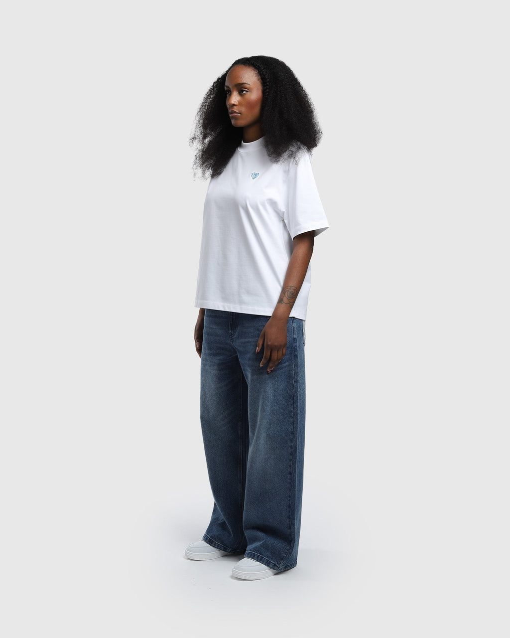 T-shirt bleu chromatique