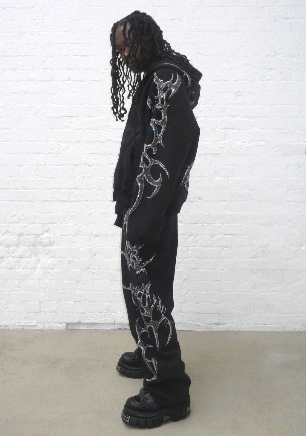 PANTALON DE JOGGING OVERSIZE À STRASS CRASH NOIR