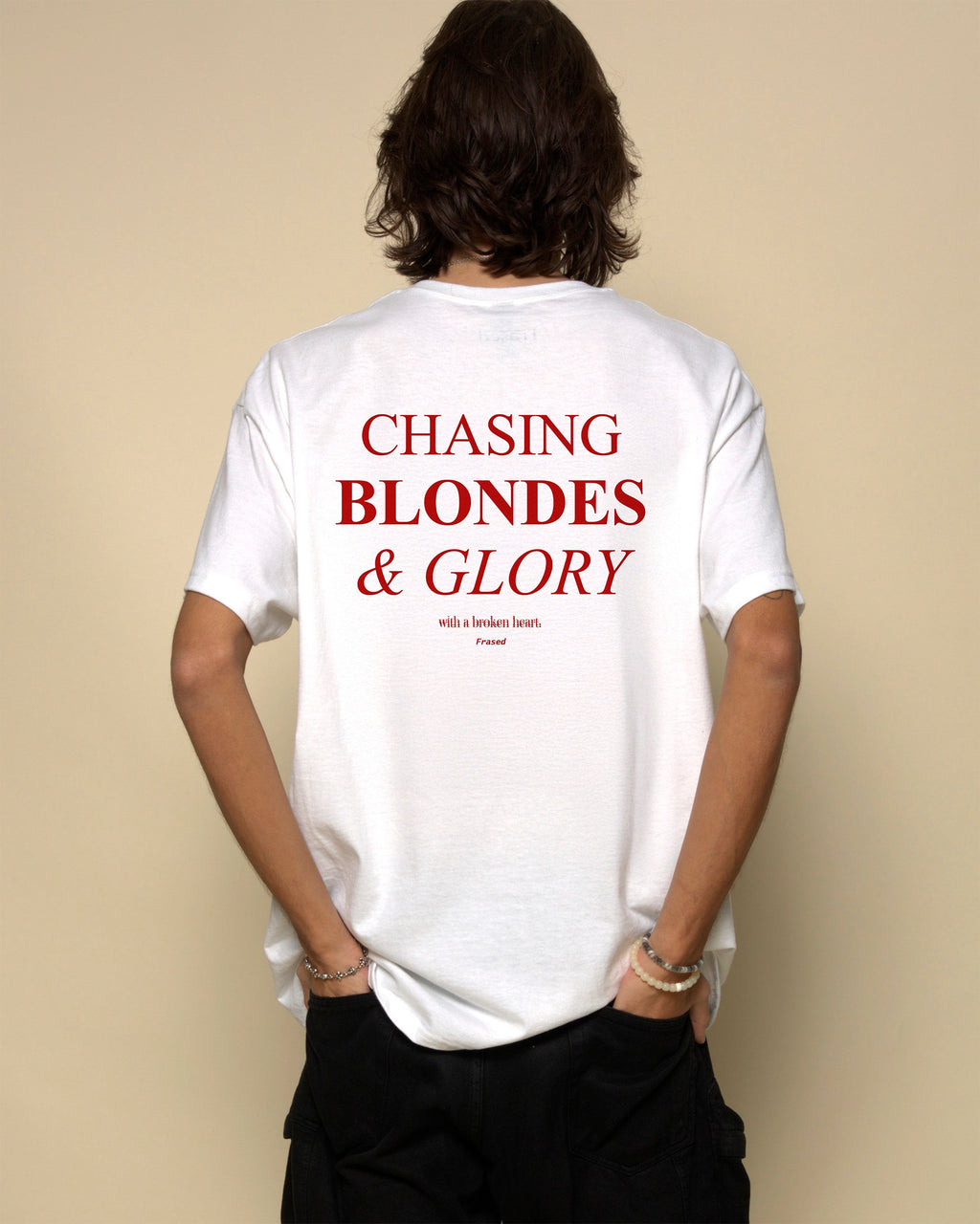 À LA POURSUITE DES BLONDES ET DE LA GLOIRE
