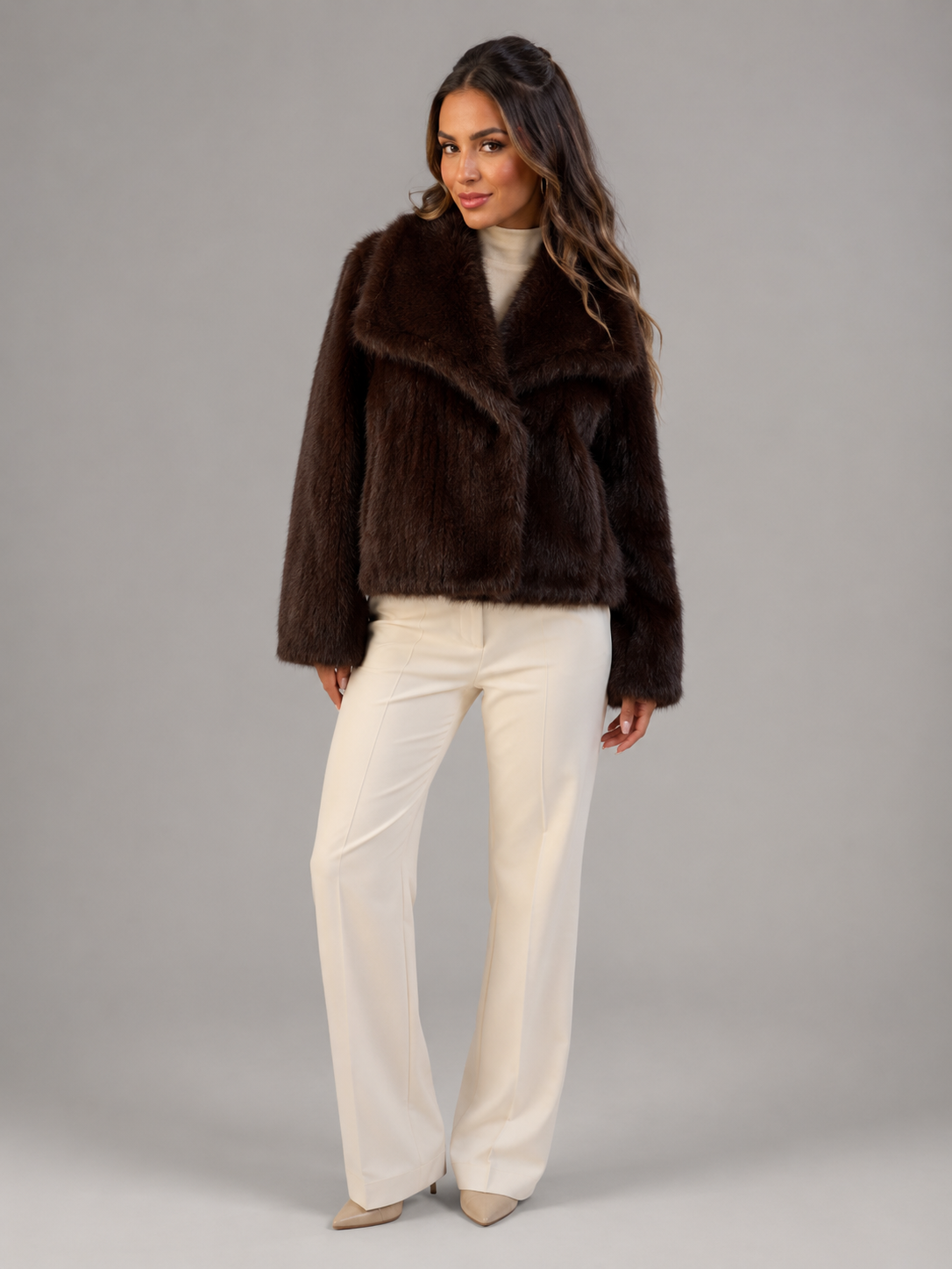 Women's Plush Cropped Faux Fur Jacket
