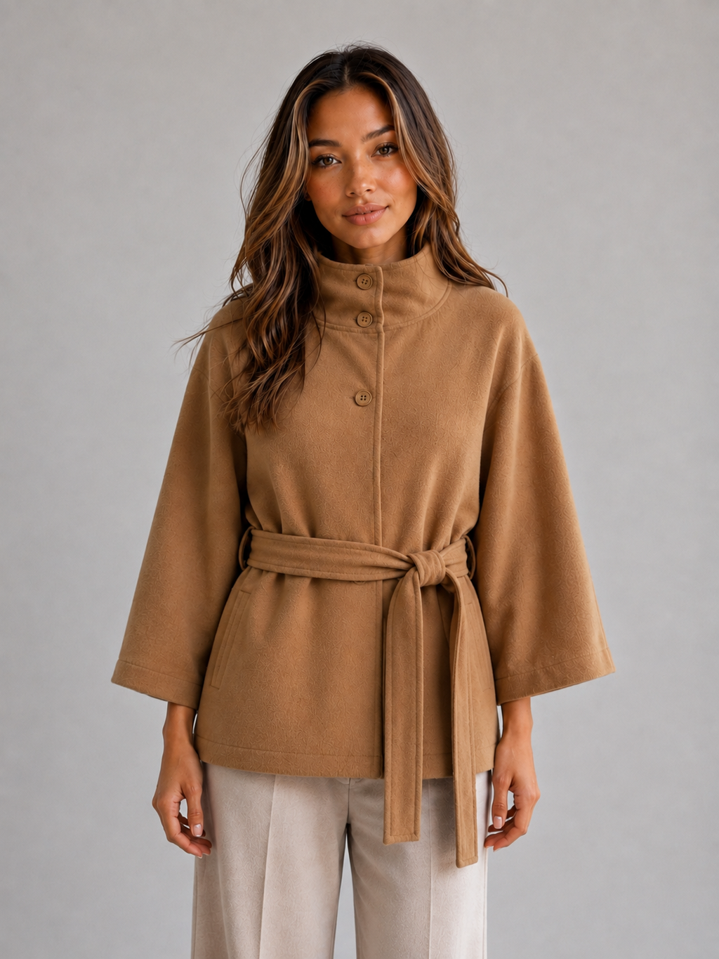 Veste cape ceinturée pour femme