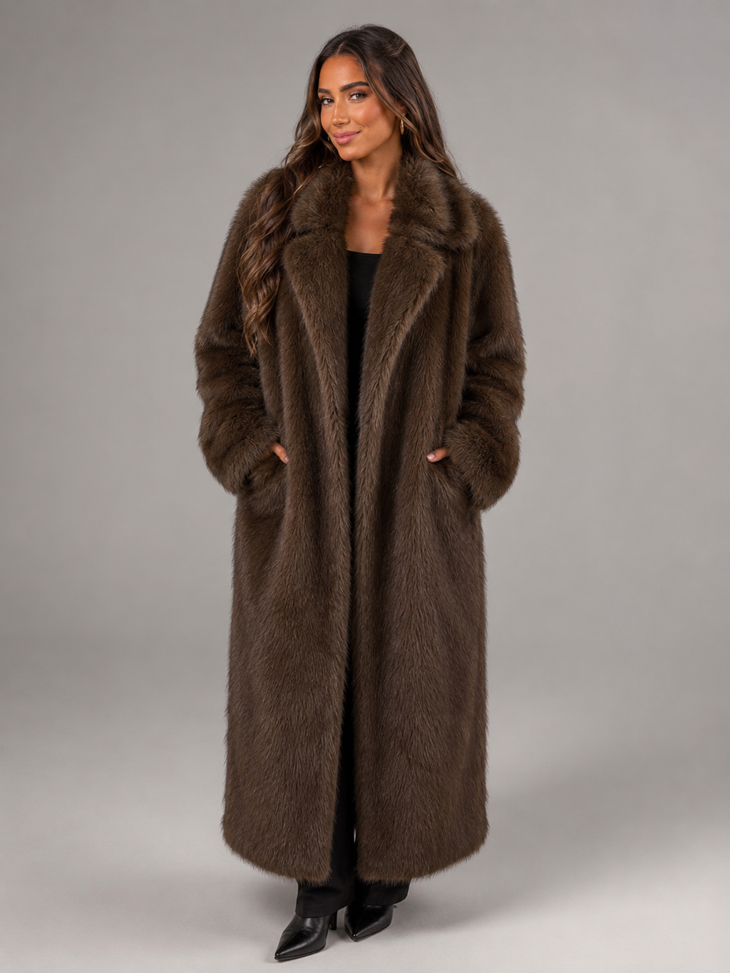 Manteau long en fausse fourrure pour femme