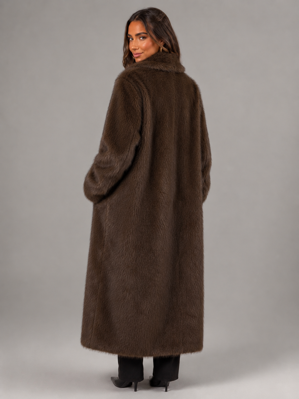 Manteau long en fausse fourrure pour femme