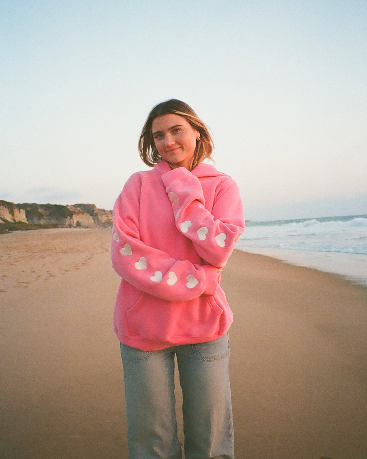 Oversize’owa luksusowa bluza z kapturem „Heart on My Sleeve” w spranym różu w stylu vintage