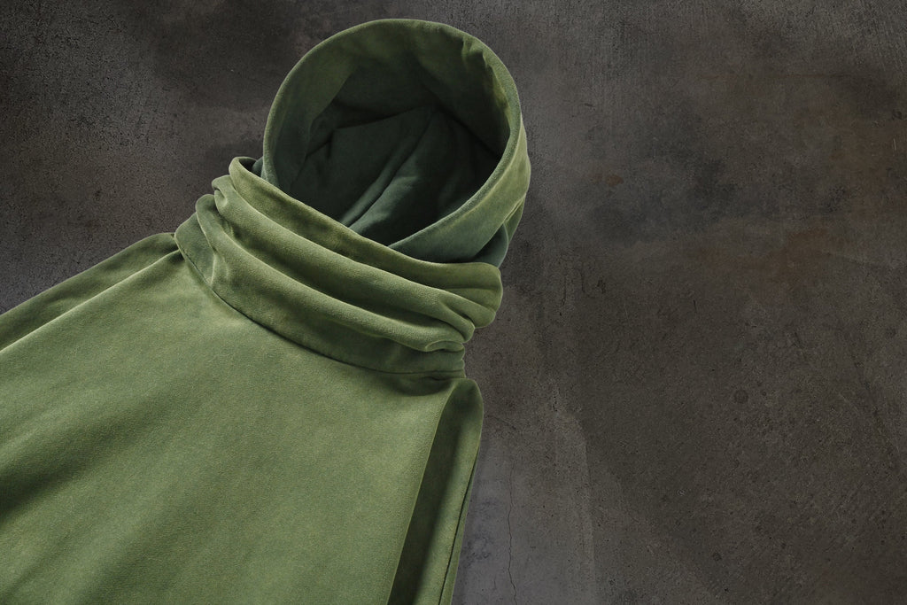 MASKIERTER HOODIE (MATCHA)