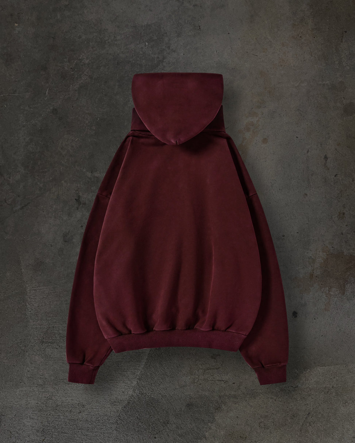 SUDADERA CON CAPUCHA Y MÁSCARA (CARMESÍ)
