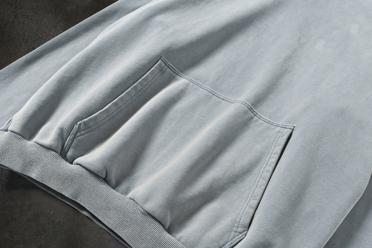 SUDADERA CON CAPUCHA Y MÁSCARA (PEDERNAL)