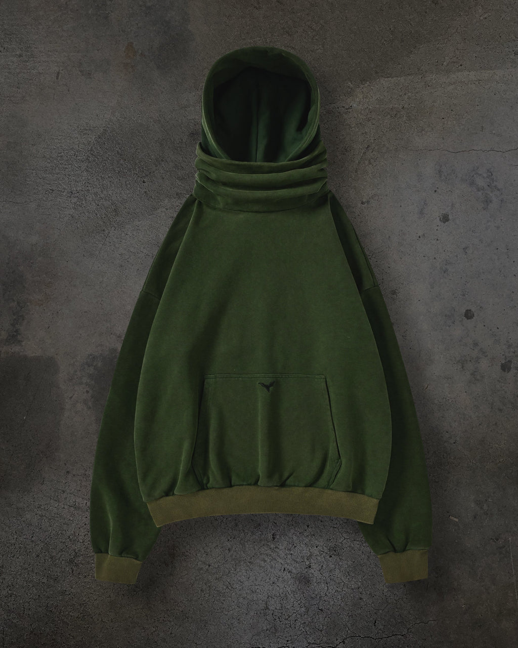 SUDADERA CON CAPUCHA Y MÁSCARA (PINO)