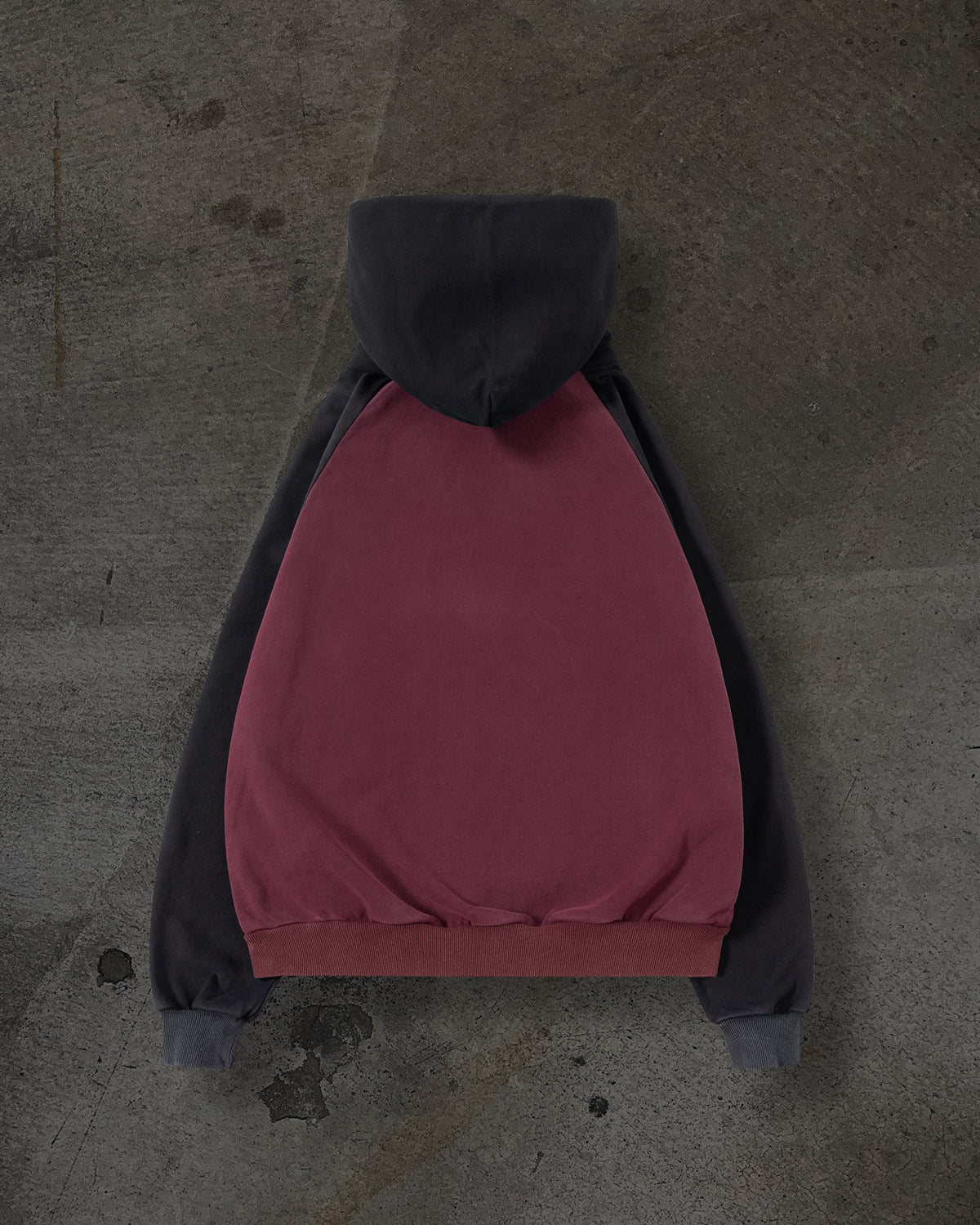 SUDADERA CON CAPUCHA Y MÁSCARA SUMMIT (CARMESÍ)