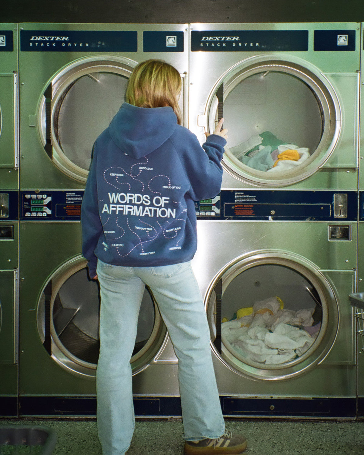 Sweat à capuche oversize « Words of Affirmation » en bleu