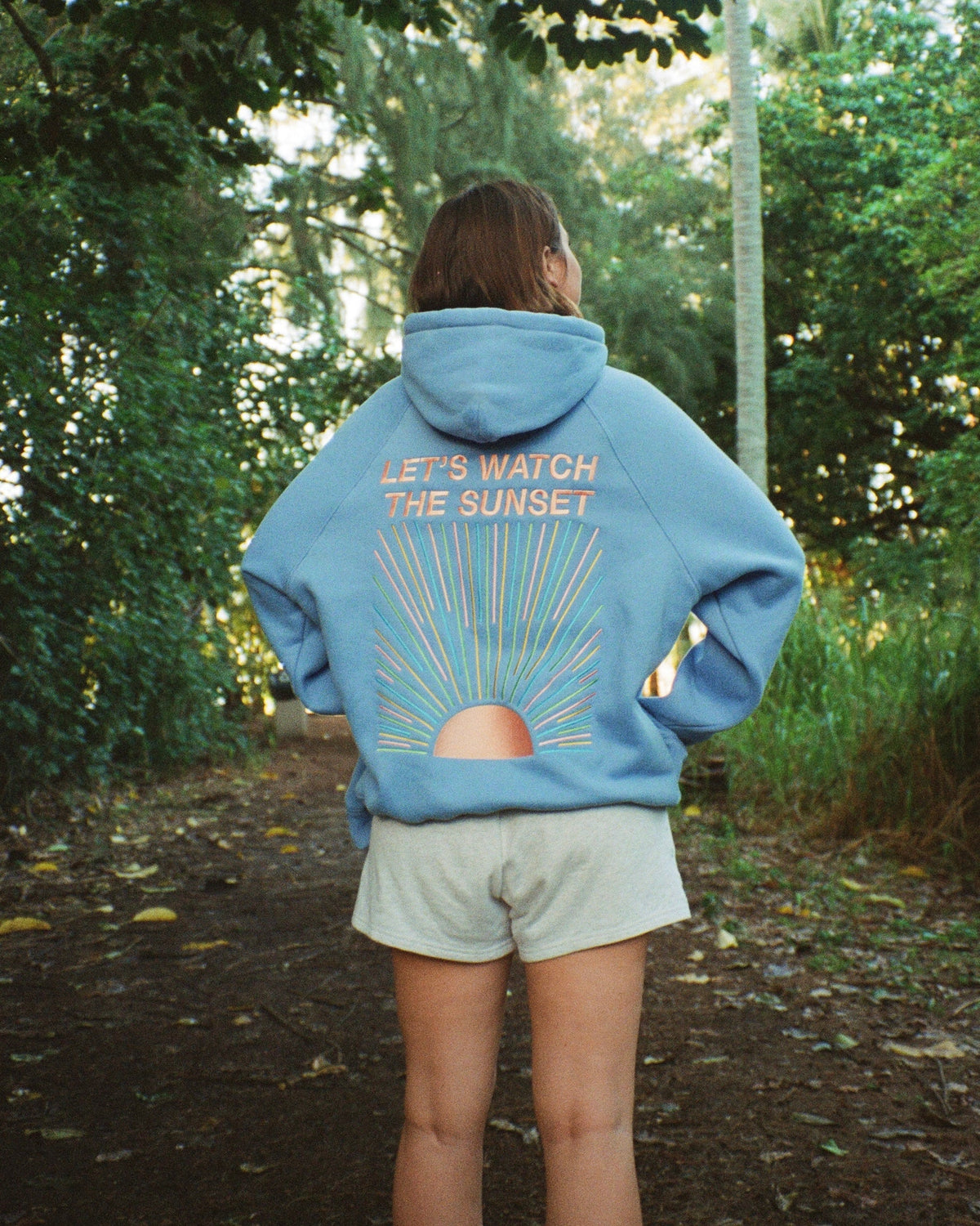 "Let's Watch the Sunset" oversize’owa bluza z kapturem Lux w kolorze niebieskim