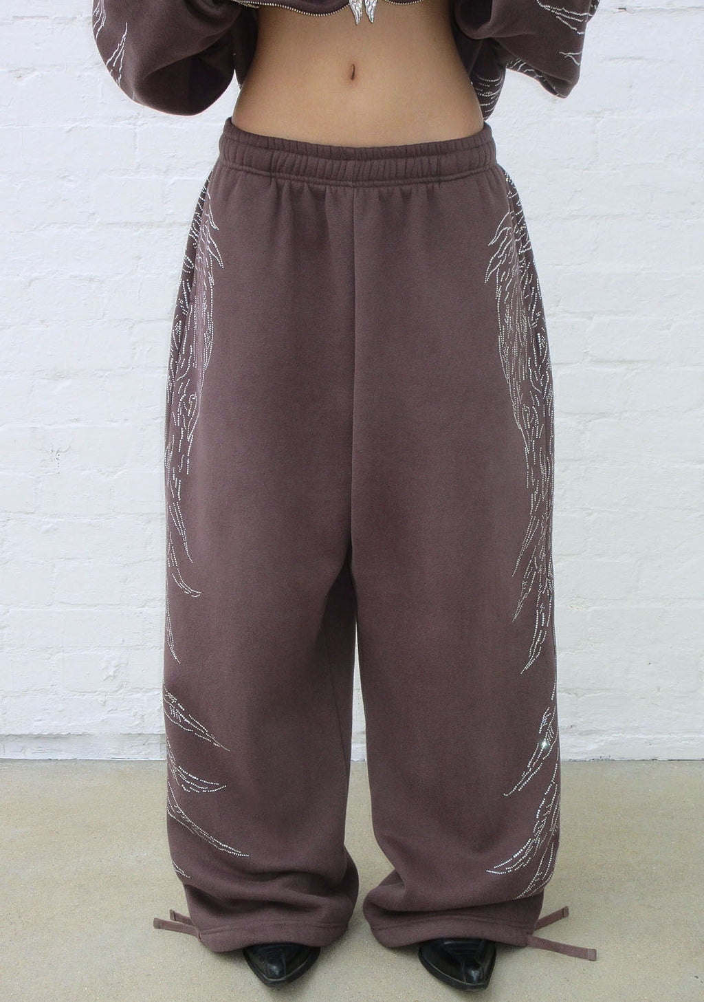 PANTALON DE JOGGING SURDIMENSIONNÉ FALLEN RHINESTONE MARRON