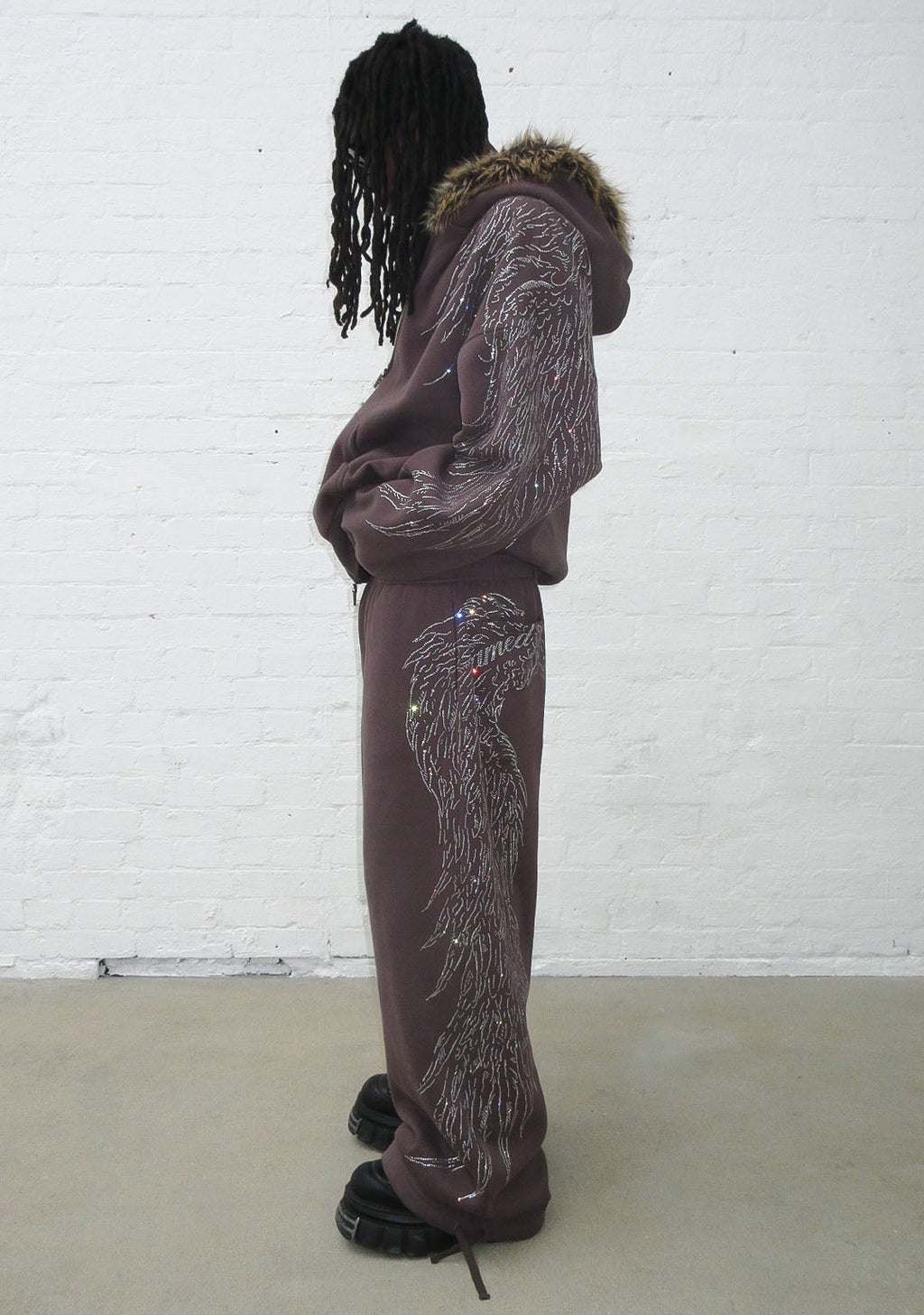 PANTALON DE JOGGING SURDIMENSIONNÉ FALLEN RHINESTONE MARRON