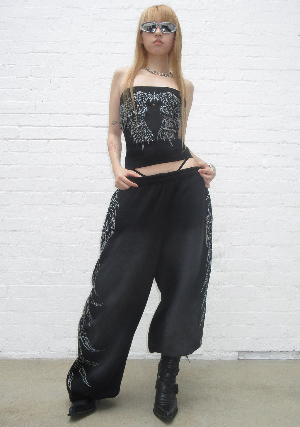 PANTALON DE JOGGING OVERSIZE À STRASS FALLEN NOIR DÉLAVÉ