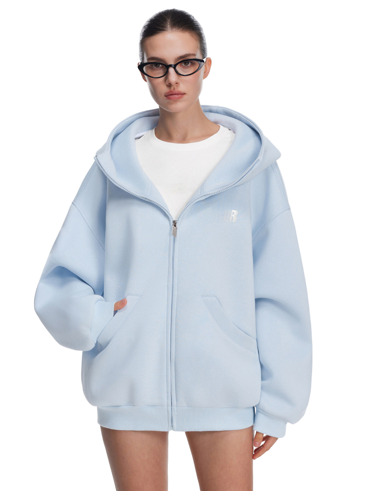 Übergroßer Hoodie, der soziale Ängste lindert