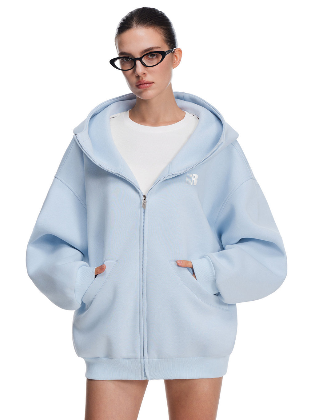 Übergroßer Hoodie, der soziale Ängste lindert