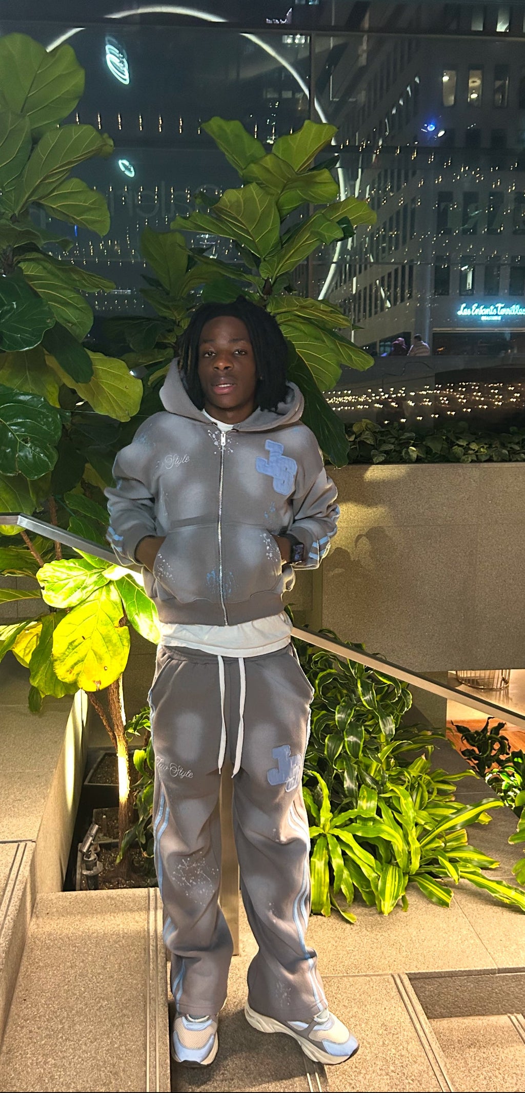 Ice zip up