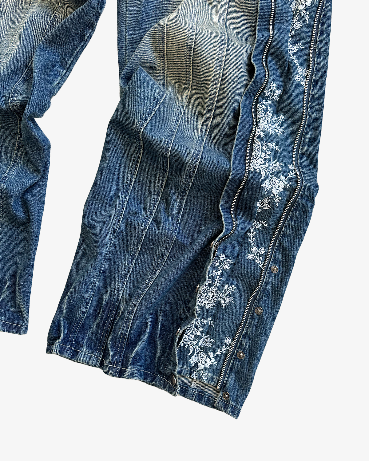 FLORAL ZIP JEANS GEWASCHENES BLAU