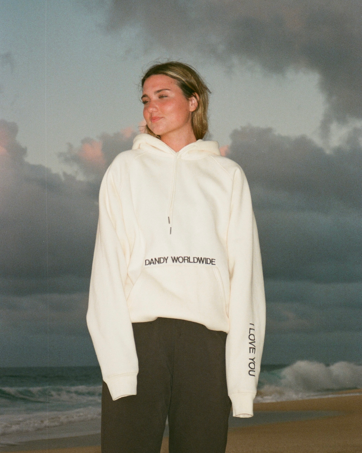 Felpa con cappuccio Oversized Lux "Words of Affirmation" color crema
