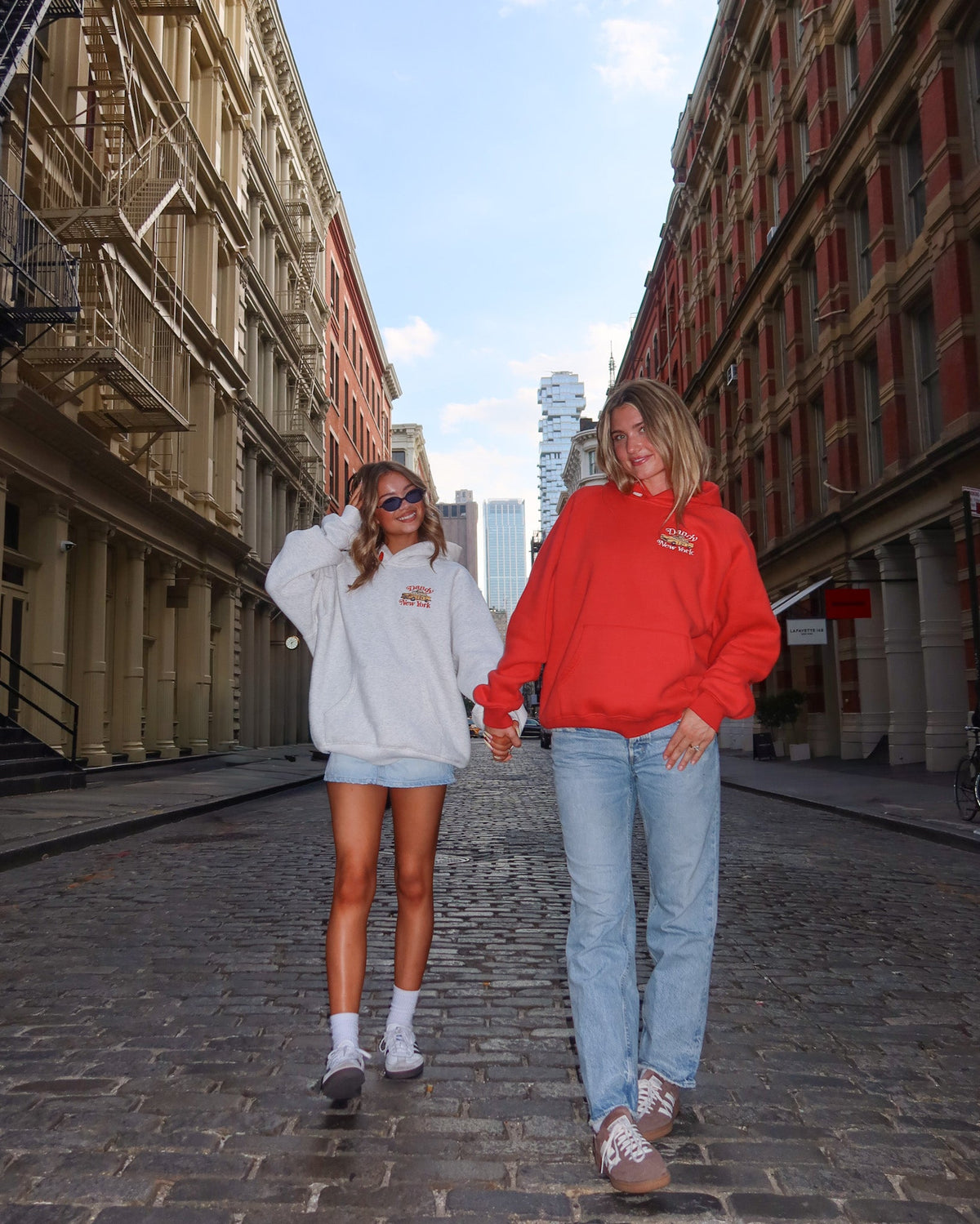 "New York" Oversized Lux Hoodie in Rot