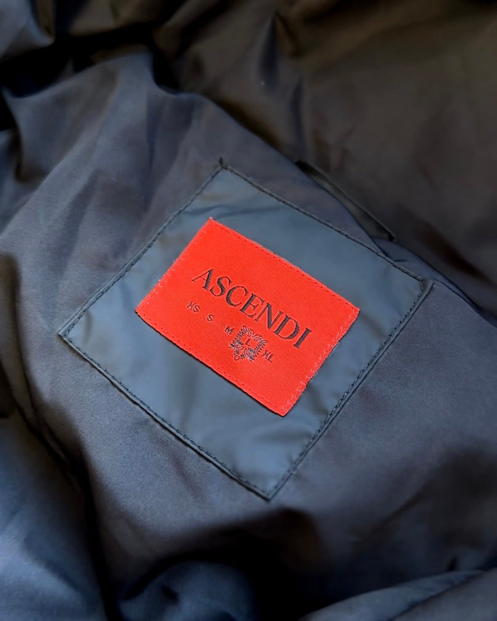 ALBANIA DAUNENJACKE - SCHWARZ