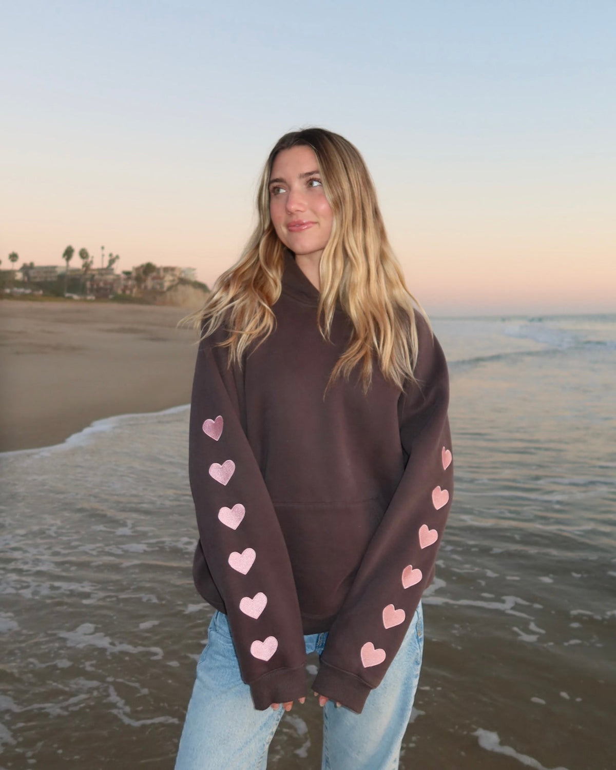 "Heart on My Sleeve" oversize’owa bluza z kapturem Lux w kolorze antracytowym