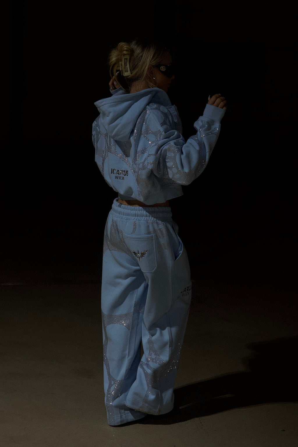 Ascent Babyblaue Strass-Jogginghose