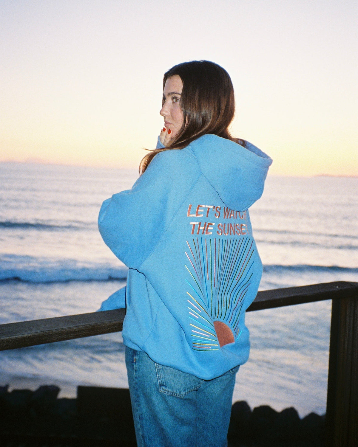"Let's Watch the Sunset" oversize’owa bluza z kapturem Lux w kolorze niebieskim