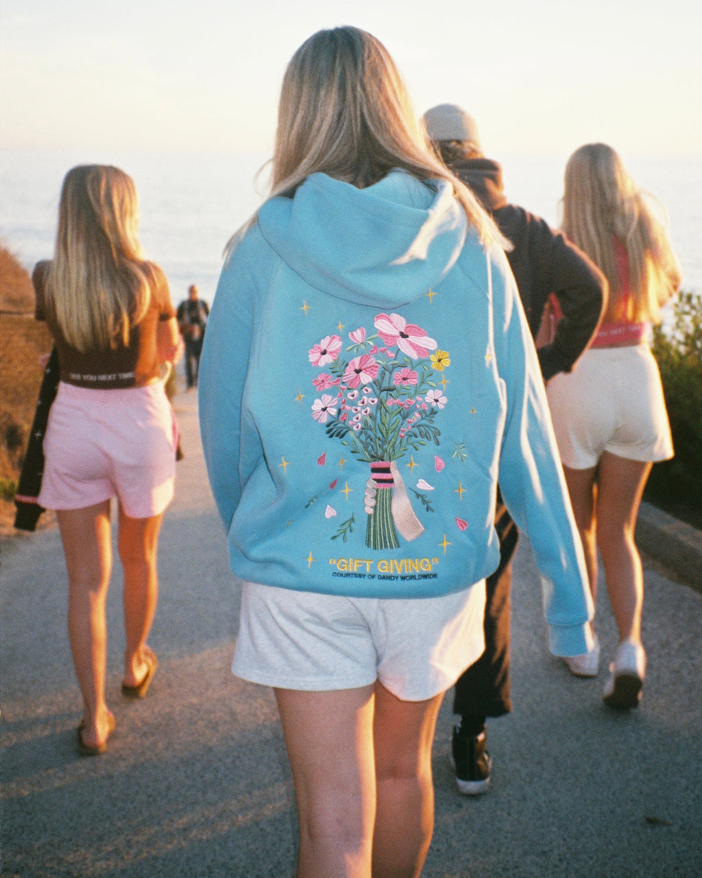 Sweat à capuche oversize « Gift Giving » de luxe en bleu