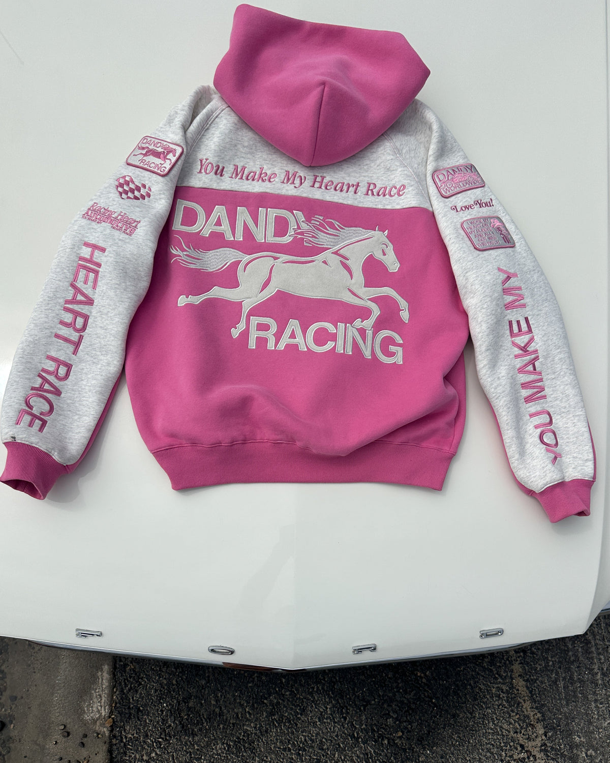 Felpa con cappuccio oversize di lusso "Cuore da corsa" in rosa