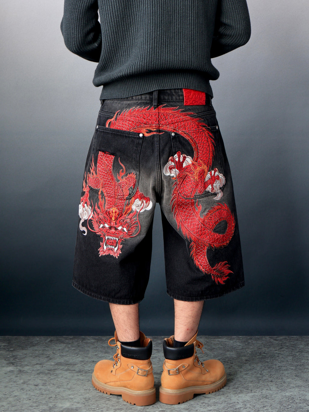 Jorts baggy « Crimson Rift » motif dragon
